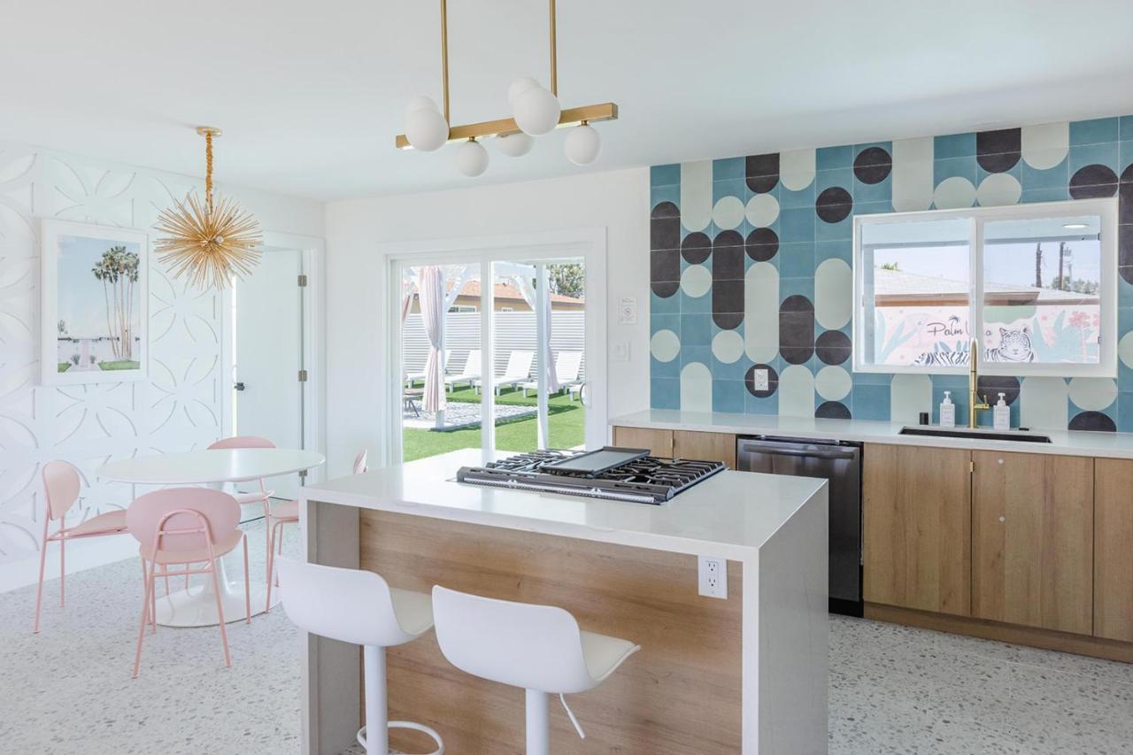Palm Vista By Rather Be Properties Palm Springs Extérieur photo